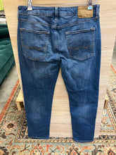 Load image into Gallery viewer, American Eagle Size 31 Men&#39;s Pants - Janky Gear
