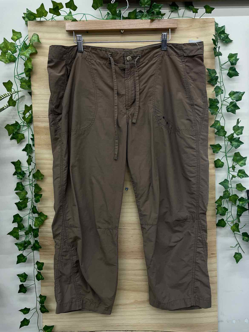 Size X-Large Columbia Brown Women's Capris