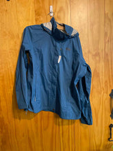 Load image into Gallery viewer, Women Size XL REI Teal Women&#39;s Rain Jacket
