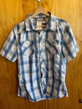 Load image into Gallery viewer, Size Medium BKE Men&#39;s Short Sleeve Shirt
