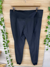 Load image into Gallery viewer, Size X-Large Nike Black Women&#39;s Pants
