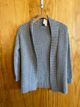 Load image into Gallery viewer, Size Small Patagonia Gray Women&#39;s Sweater &amp; Sweatshirt
