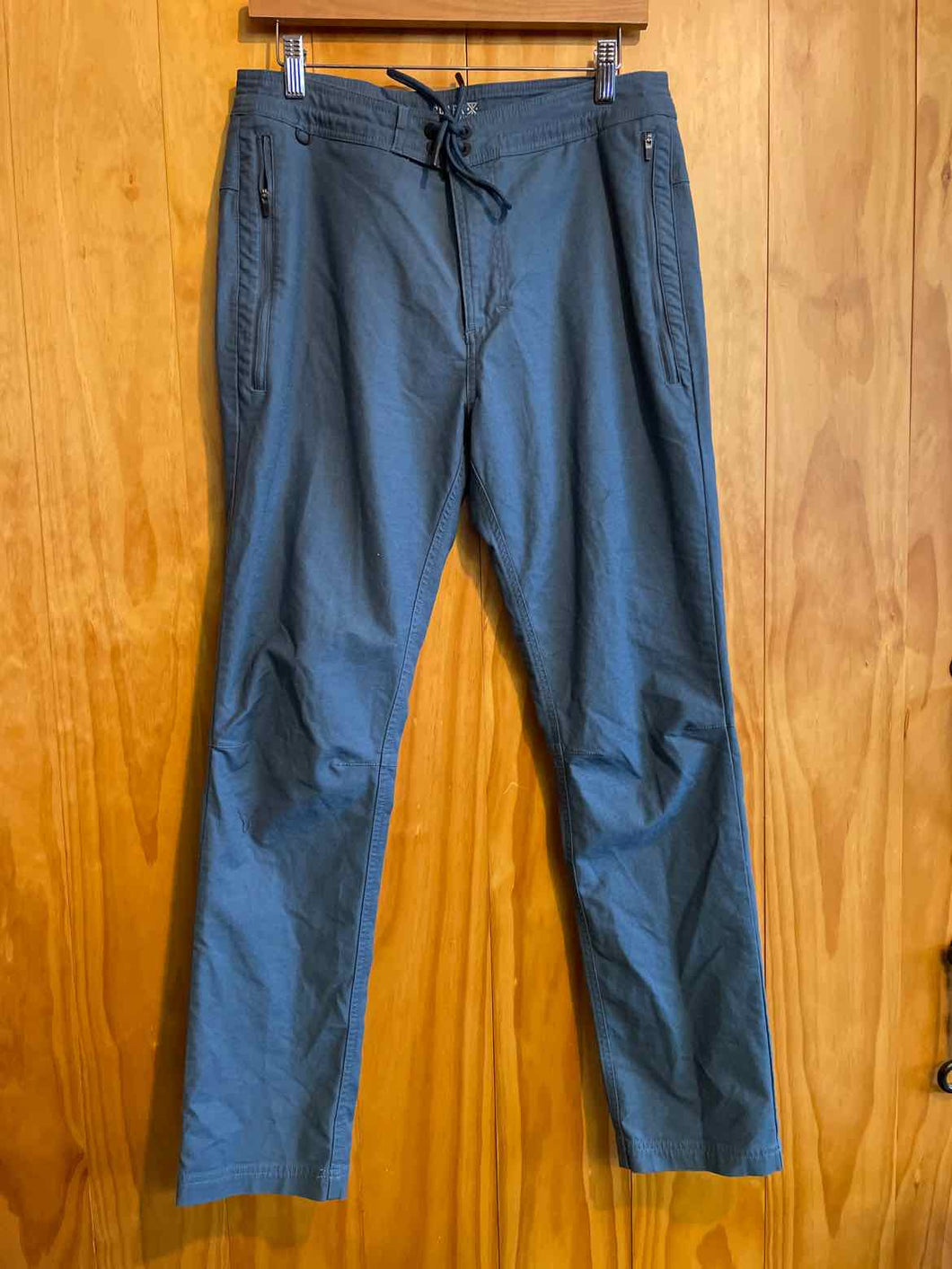 Size 31 Roark Men's Pants