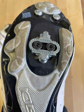 Load image into Gallery viewer, Sidi 40 Cycling Shoes
