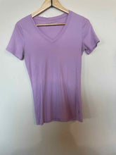 Load image into Gallery viewer, Size Medium Eddie Bauer Purple Women&#39;s Short Sleeve Shirt
