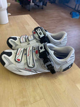 Load image into Gallery viewer, Sidi 40 Cycling Shoes
