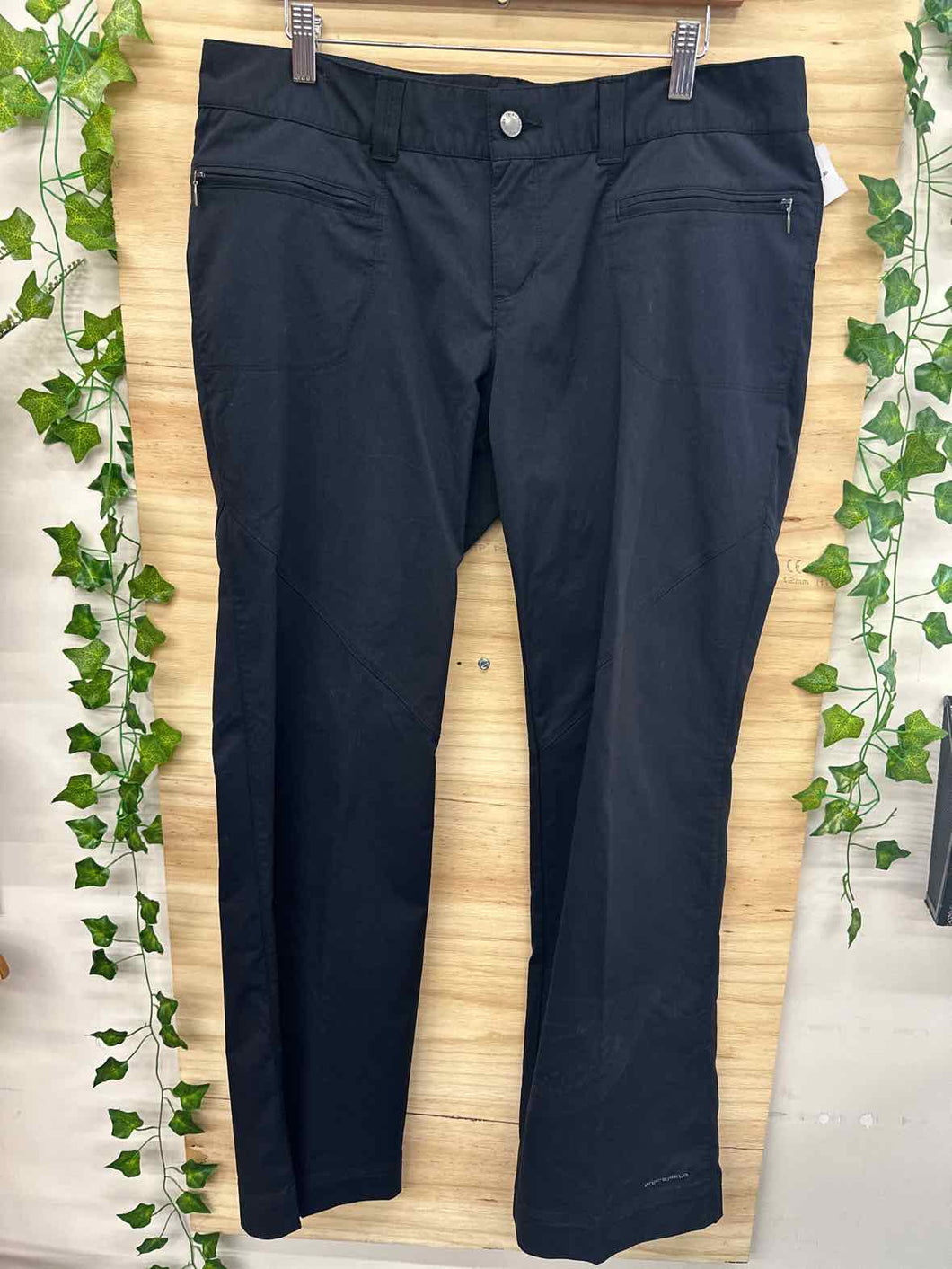 Size 14 Columbia Black Women's Pants