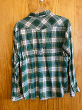 Load image into Gallery viewer, Size L Columbia Men&#39;s Flannel
