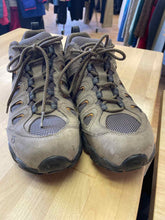 Load image into Gallery viewer, 10 Oboz Men&#39;s Hiking Boots
