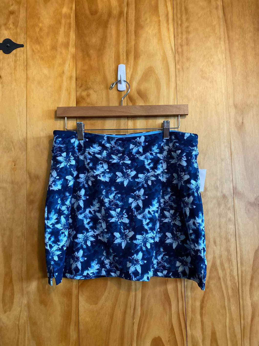 Size M Tranquility Blue Print Skirt