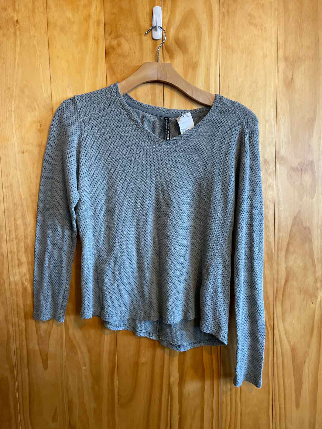 Size Medium Kuhl Green Women's Long Sleeve Shirt