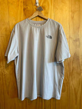 Load image into Gallery viewer, Size XL The North Face Men&#39;s Short Sleeve Shirt
