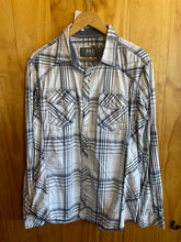 Load image into Gallery viewer, Size Medium BKE Men&#39;s Long Sleeve Shirt
