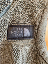 Load image into Gallery viewer, Size XS The North Face Green Women&#39;s Vest
