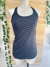 Load image into Gallery viewer, Size Small New Balance Gray Women&#39;s Tank Top
