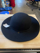 Load image into Gallery viewer, Prana Misc. Hat
