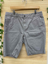 Load image into Gallery viewer, Size 35 Stio Men&#39;s Shorts
