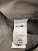 Load image into Gallery viewer, Size 46 Cabelas Men&#39;s Shorts
