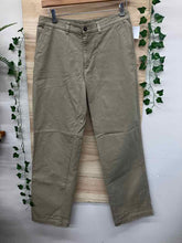 Load image into Gallery viewer, Size 32 Patagonia Men&#39;s Pants
