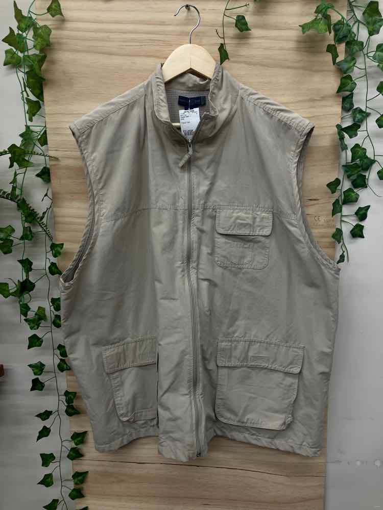 Size XX-Large Traveler Gear Men's Vest